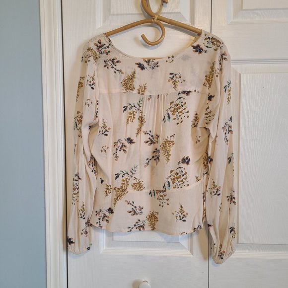 Gentle Fawn Cream Floral Blouse - Picture 2 of 8